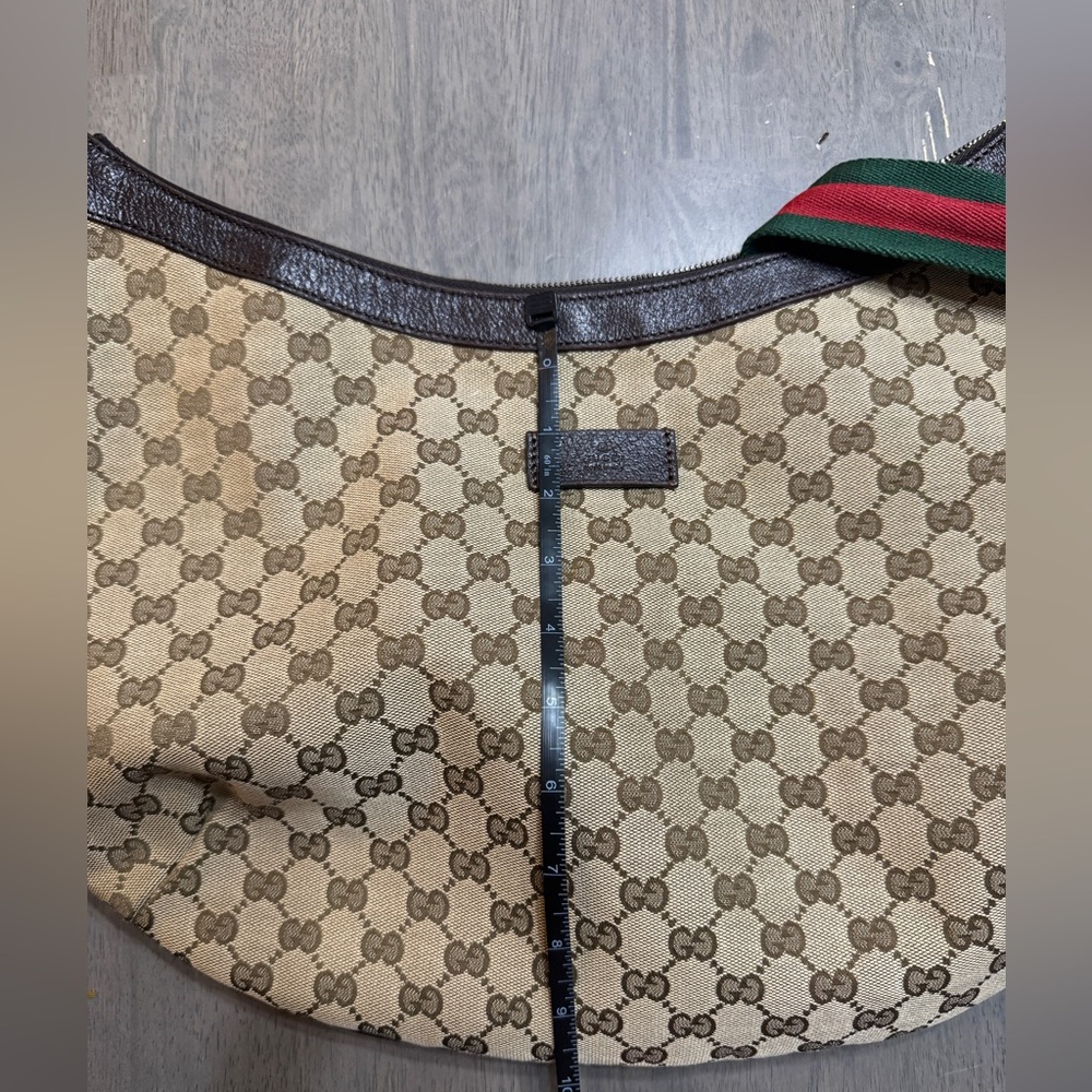 Gucci Half Moon Saddle Crossbody GG Canvas Hobo Bag with Green and Red Strap - Picture 15 of 16